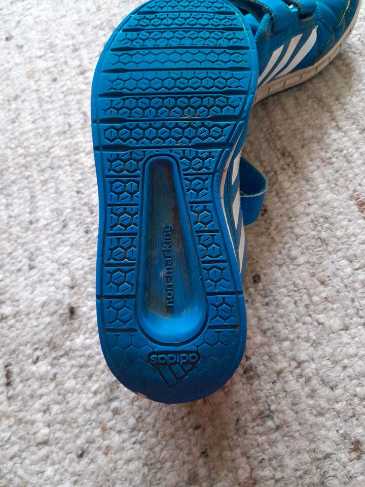 Sneakers adidas blau 35 in Filderstadt