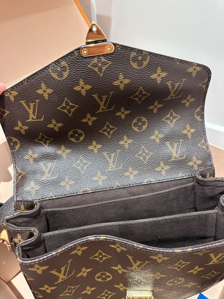 Louis Vuitton Tasche Pochette Métis in Lörrach