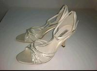 Vintage Riemchen Stilettos/Pumps von „Benjamin Adams" NEU Hamburg-Mitte - Hamburg Horn Vorschau