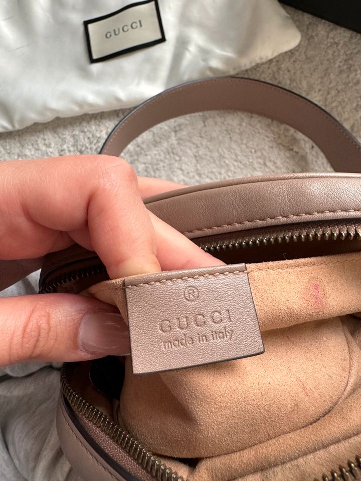 Gucci GG Marmont Tasche beige/nude in Neuss