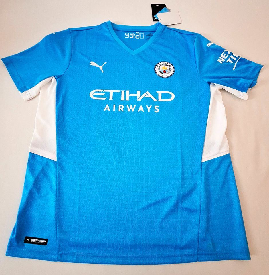 PHIL FODEN * handsigniertes ManCity-Trikot * COA-Zertifikat in München