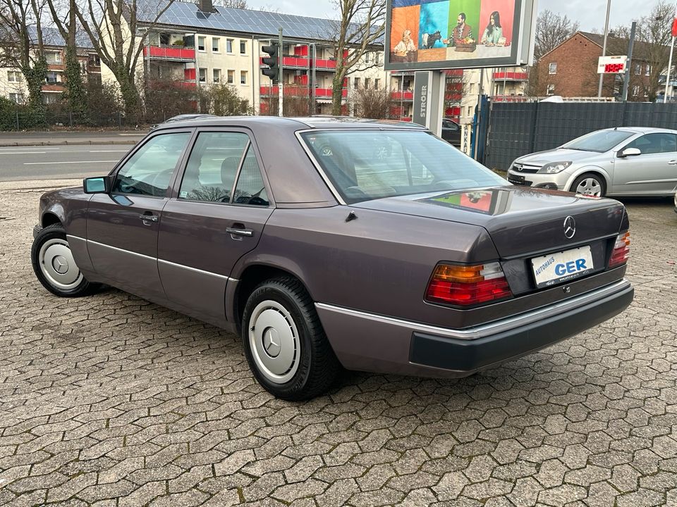 Mercedes-Benz 230 E lim. Automatik 1. Hand H-Zulassung in Krefeld