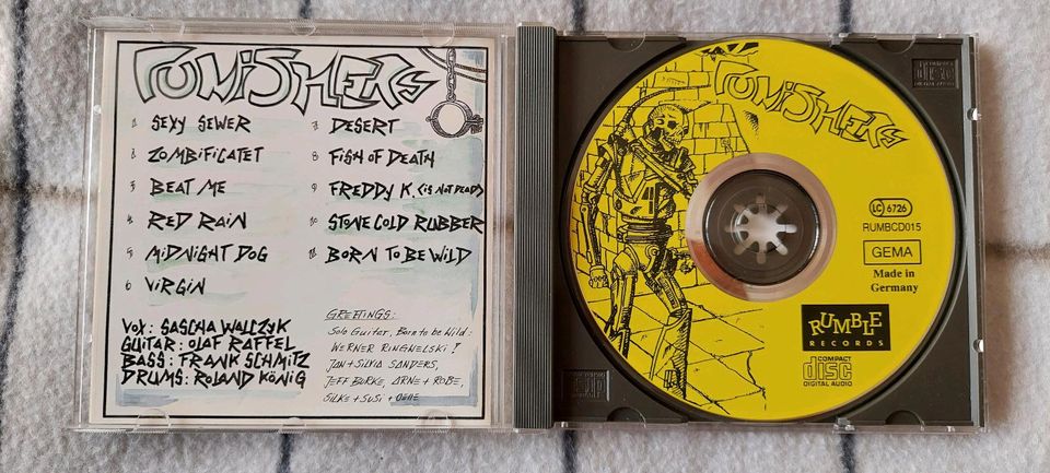 Psychobilly Punishers Beat Me CD 1992 Top Zustand + Sticker in Quakenbrück