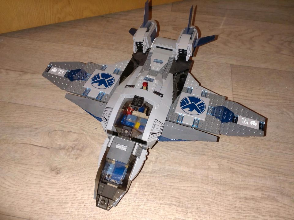 Lego 6869 Super Heroes Quinjet in Hilchenbach