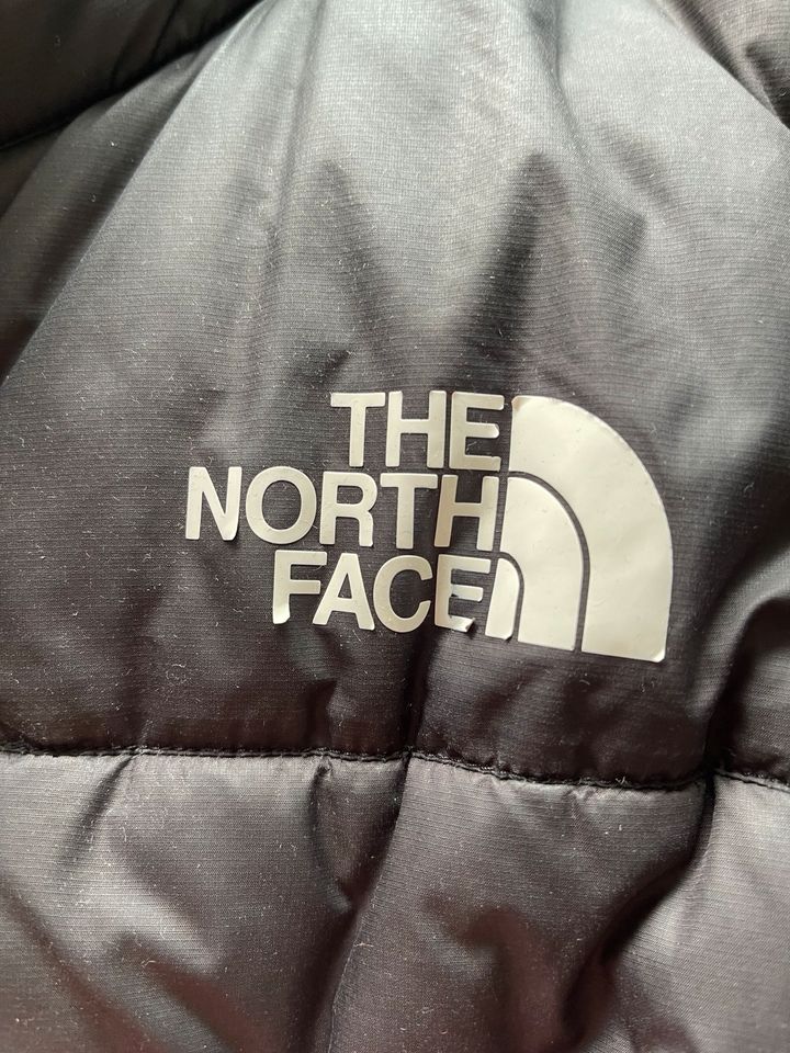 Jacke von The North Face in Dinslaken