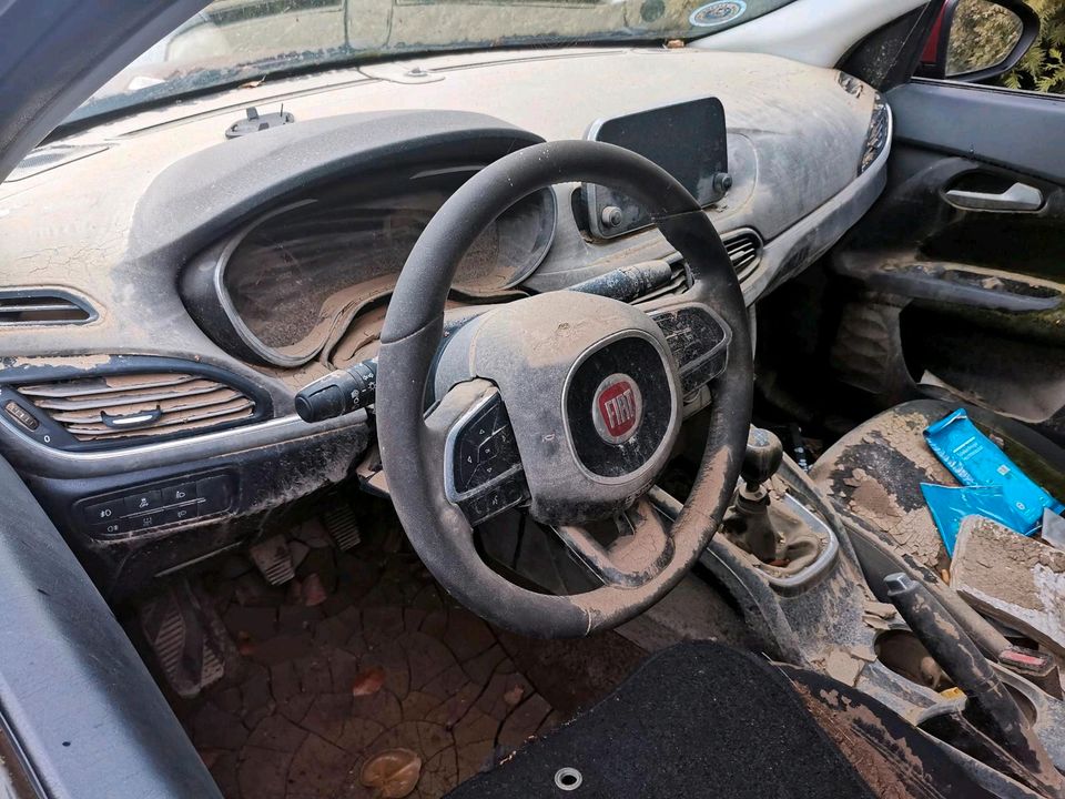 Fiat Tipo Schlachtfest Ersatzteile in Nordrhein-Westfalen - Lünen, Ersatz-  & Reparaturteile