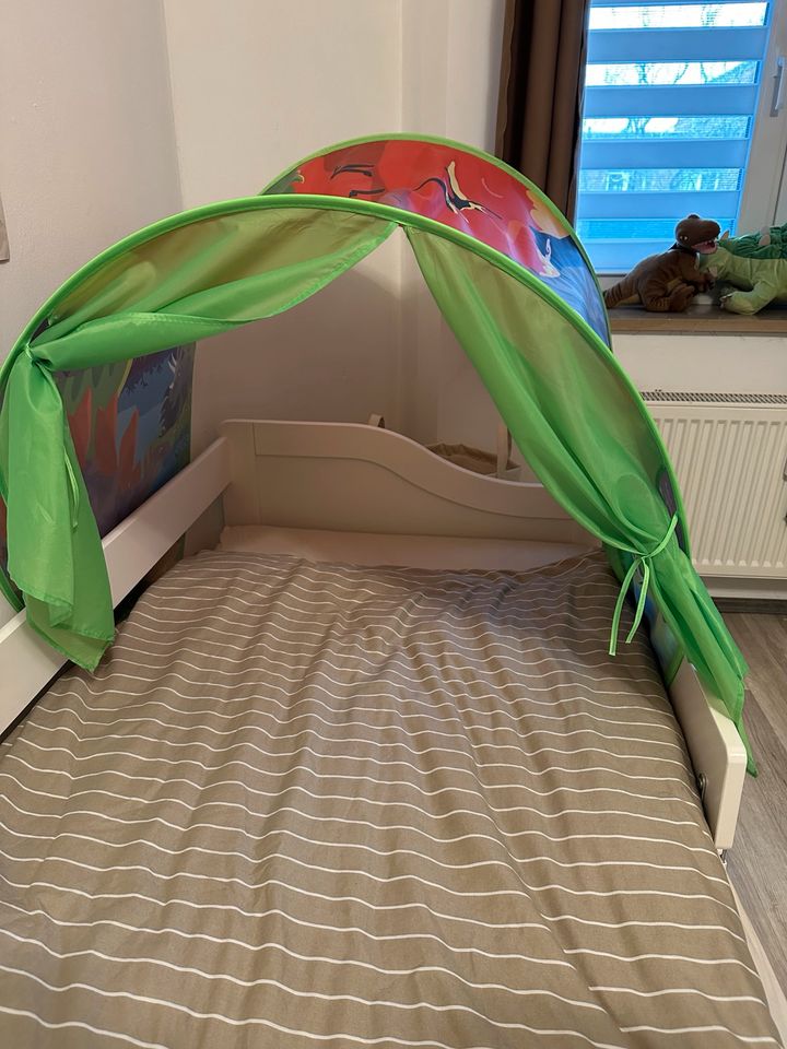 Kinderzelt fürs Bett Dino in Hamburg