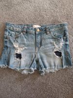 Jeansshorts Shorts kurze Jeans Clockhouse Gr. 40 Baden-Württemberg - Kressbronn am Bodensee Vorschau