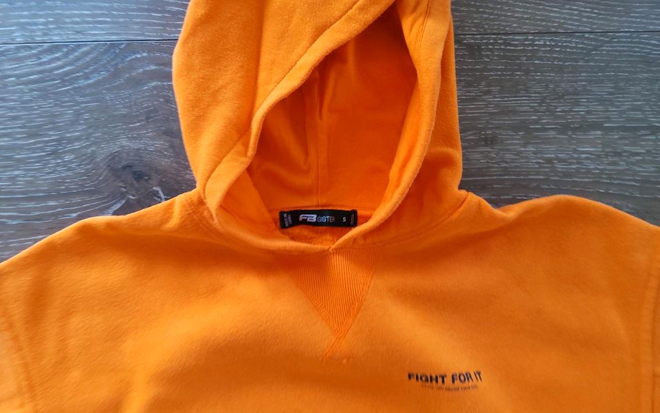 Hose M und Kapuzenpullover S Fight for it orange blau braun in Dresden