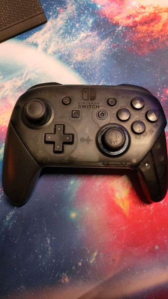 Nintendo Switch pro Controller in Hamburg