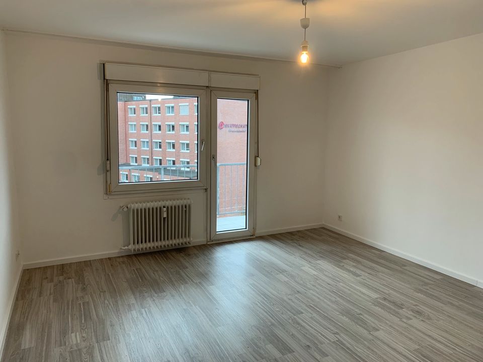 Direkte Innenstadtlage, 66111 SB: renov. 3-ZKB-, 84 qm, gr.Balkon in Saarbrücken