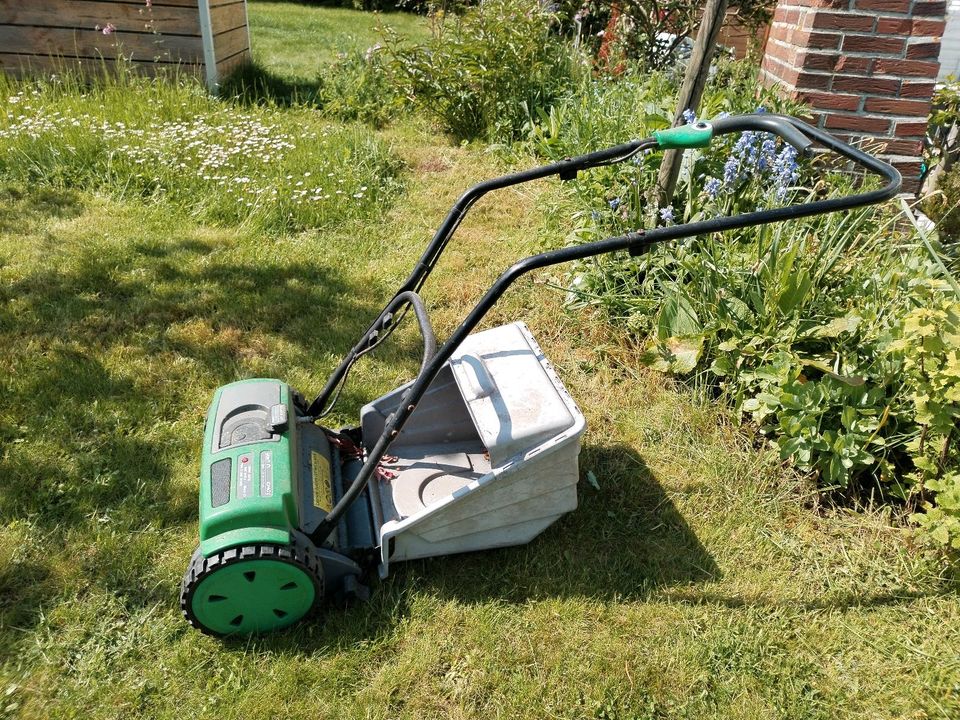 GTech CM01 Rechargeable Cordless Cylinder Lawn Mower in Neu-Anspach