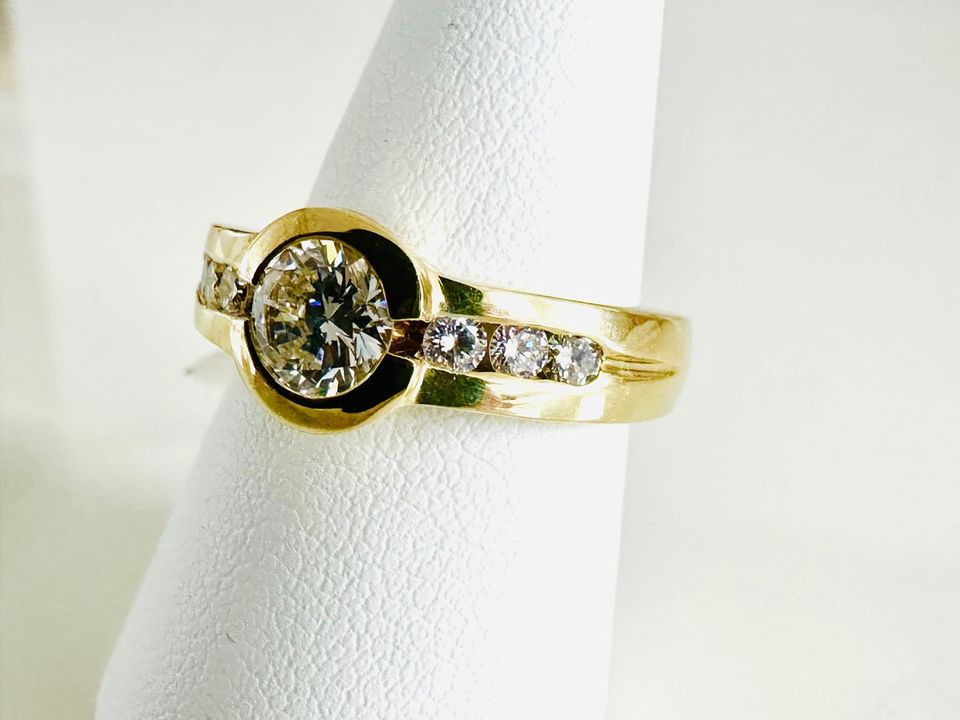 Ring 585/- Gold Handarbeit mit 1,12 ct Brillanten in Coesfeld