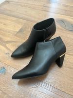 Stiefeletten halbhoch schwarz Deichmann Gr 41 NEU Niedersachsen - Wittingen Vorschau