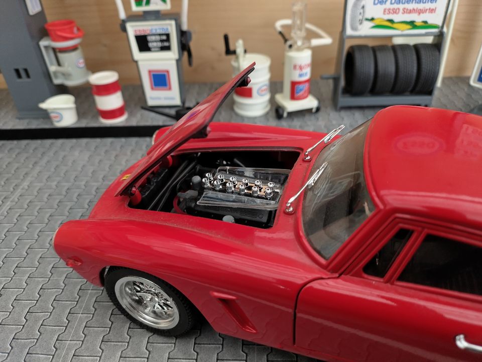 Ferrari 250 GT Berlinetta 1961 Rot 1:18 in OVP sehr RAR in Bruchköbel