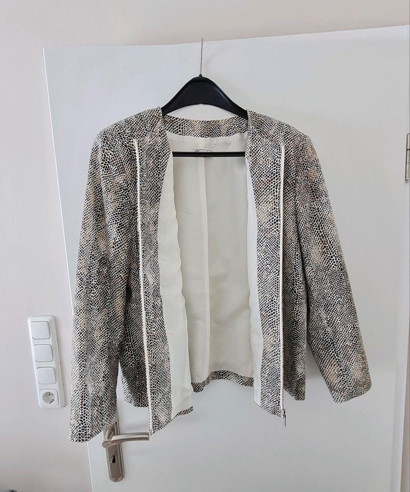 Edle Jacke von Bonita XL,animal print, Blazer,einmal getragen in Kiel