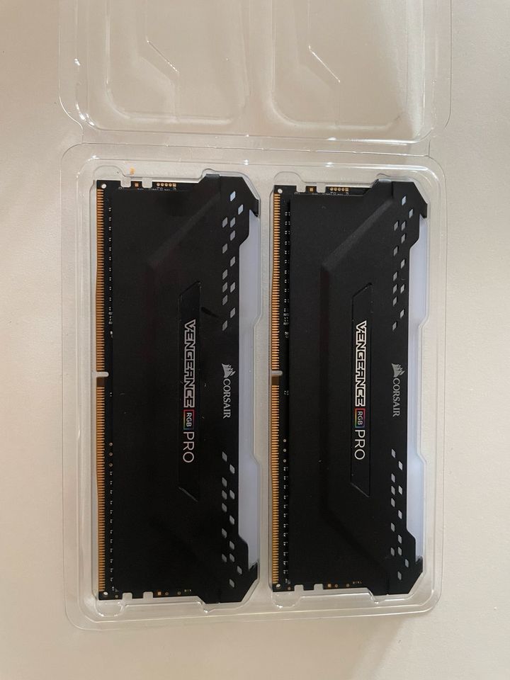 Corsair DDR4 RAM 3200 MHz (2x8GB) in Küstriner Vorland