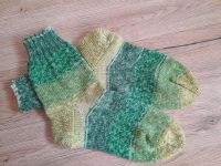 gestrickte Socken Gr 39/41 Niedersachsen - Springe Vorschau