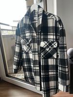 Jacke Mango XS/S schwarz weiß kariert Dresden - Wilsdruffer Vorstadt/Seevorstadt-West Vorschau