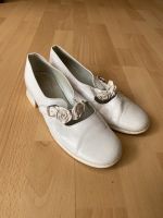 Weiße Ballerinas Mädchen Schuhe Halbschuhe mit Absatz Gr 34 Nordrhein-Westfalen - Sankt Augustin Vorschau