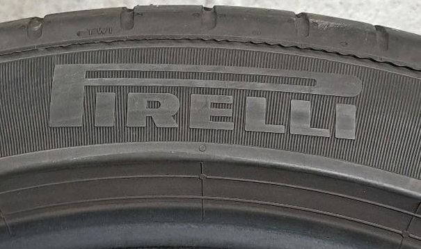 4x 245/40 ZR18 97Y Pirelli Sommerreifen in Böblingen