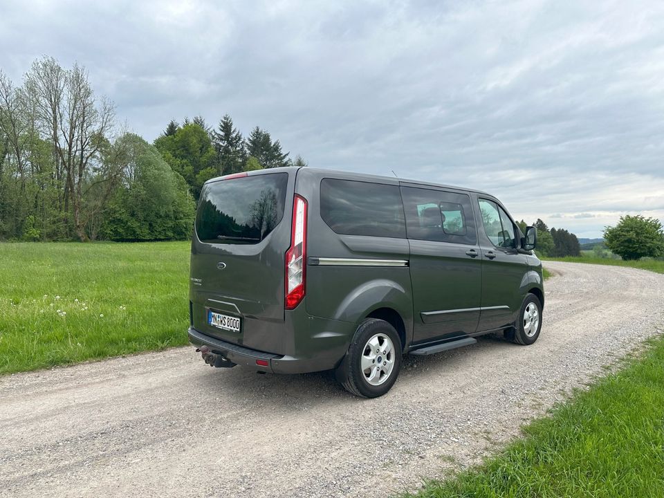 Ford Tourneo Custom in Mindelheim