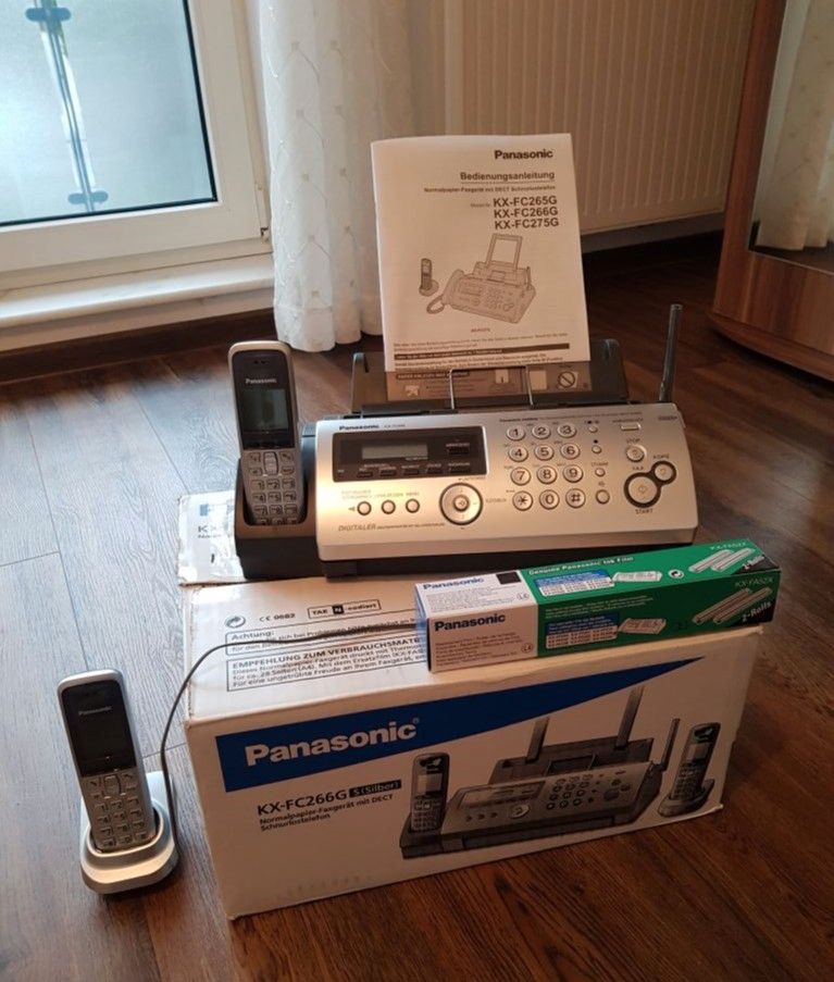 Panasonic Faxgerät mit 2 Schnurlostelefonen und Anrufbeantworter in Wiesbaden