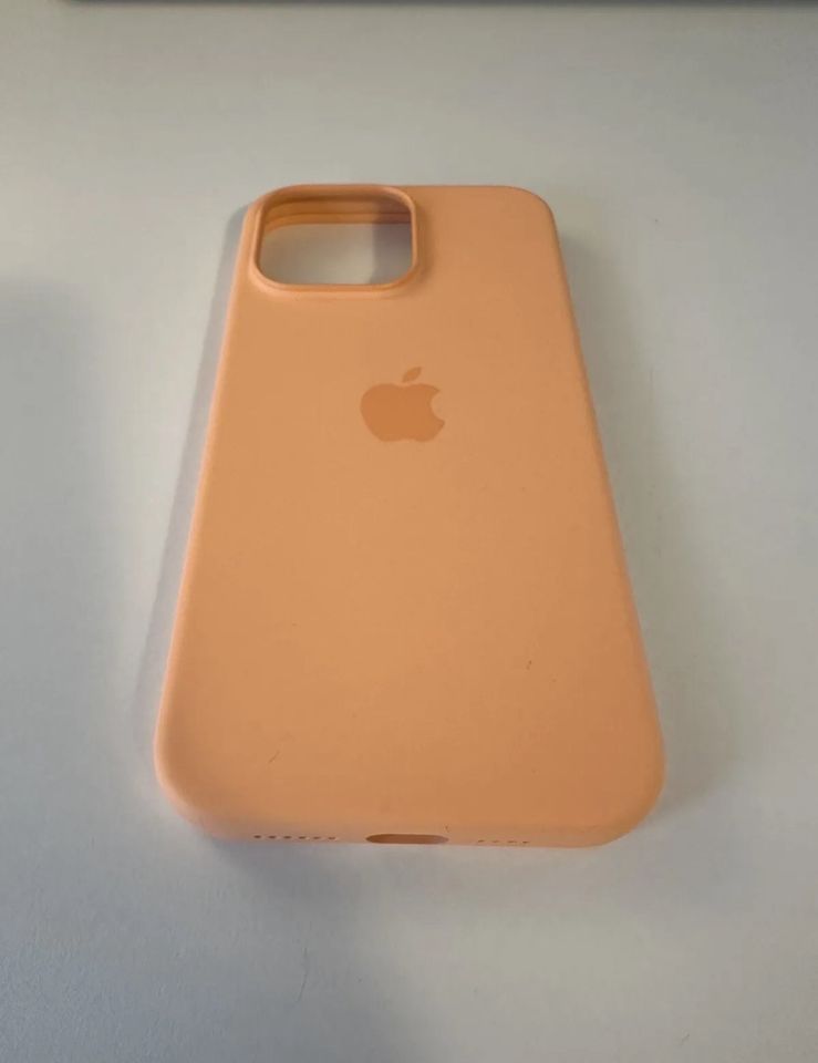 Apple Silikon Case MagSafe iPhone 15 Plus, orange sorbet in Köln