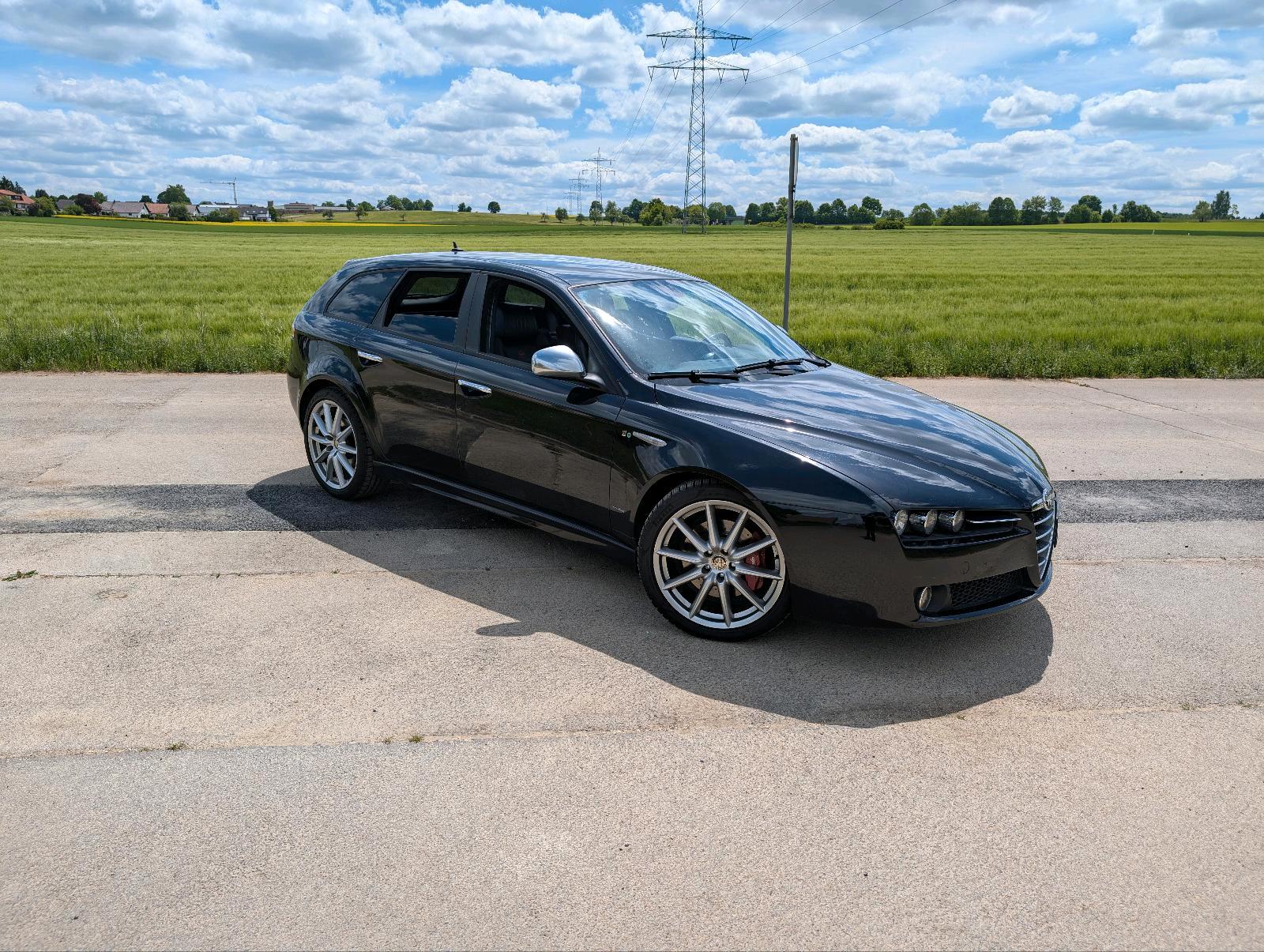 Abbildung des Autos Alfa Romeo 159Ti 2.4 JTDm