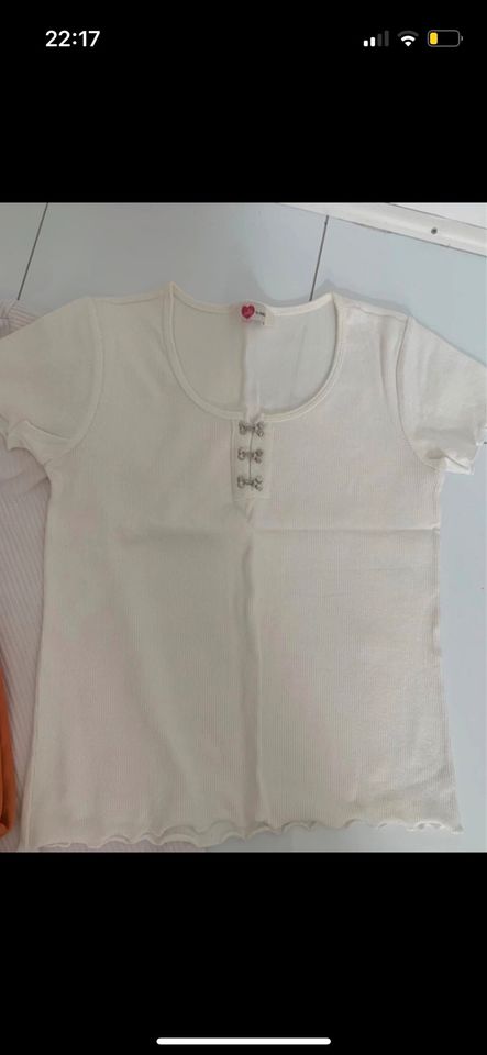 Puffärmel schulterfrei Bluse Oberteil Shirt Kleiderpaket M Sommer in Nürnberg (Mittelfr)