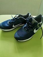Neu Nike Laufschuhe/ Turnschuhe Gr. 39 Navy blau top Zustand Hessen - Rodenbach Vorschau