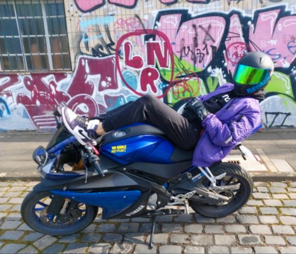 Yamaha yzfr125 blau in Weilerswist