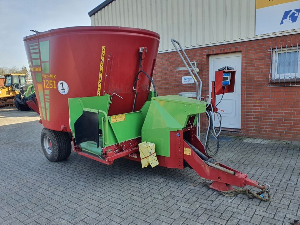 Strautmann Futter Mischwagen Verti-Mix 1251 mit C-Band in Weener