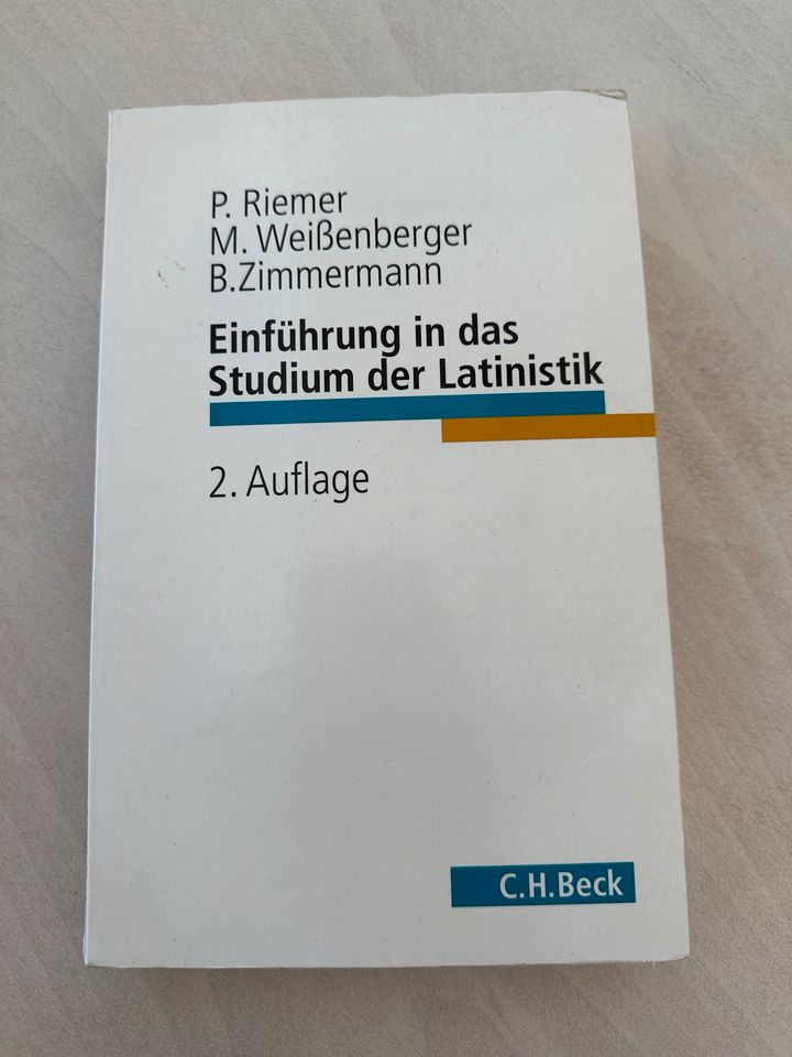 Einführung in das Studium der Latinistik Riemer Weißenberger in Halle