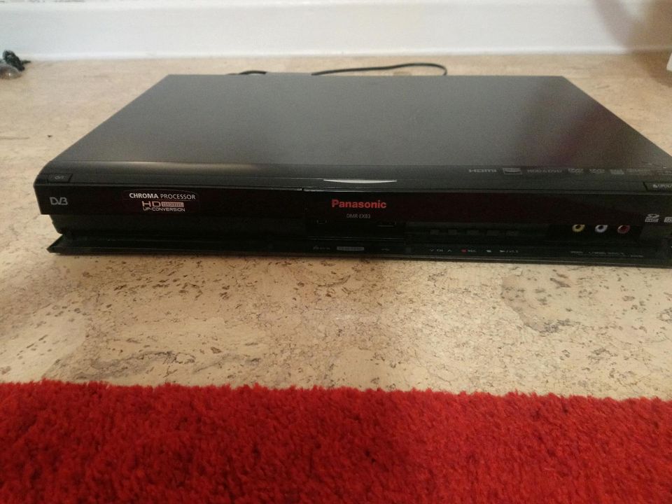 DMR-EX83 Panasonic DVD-Festplattenrecorder mit 250 GB Festplatte in Hamburg