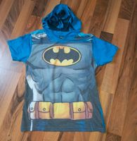 Batman Shirt mit Kapuze gr. 122/128 Sachsen-Anhalt - Helbra Vorschau