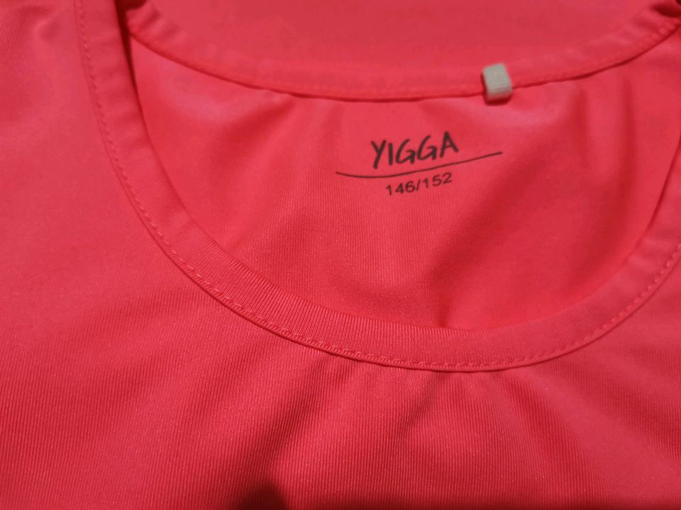 T-shirt Sport Mädchen Gr 146/152, 158/164, gebraucht in Schwäbisch Hall