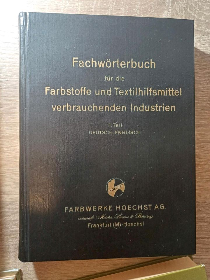 Textil Wörterbuch in Aachen