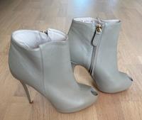 Escada Peeptoe High Heels 40 NEU Niedersachsen - Burgwedel Vorschau