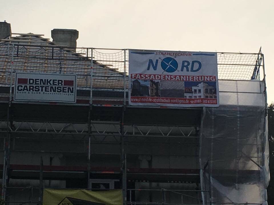 Fassadenreinigung Gebäude Denkmalschutz Sandstrahlen Sanierung in Lübeck