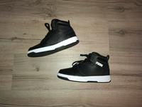 TOP NEU schwarz-weiße Puma Sneaker Gr. 39 Mid Rebound V6 Kiel - Meimersdorf-Moorsee Vorschau