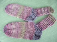 Socken Gr.34 von Hand gestrickt, Farbverlauf Sachsen - Ostritz Vorschau