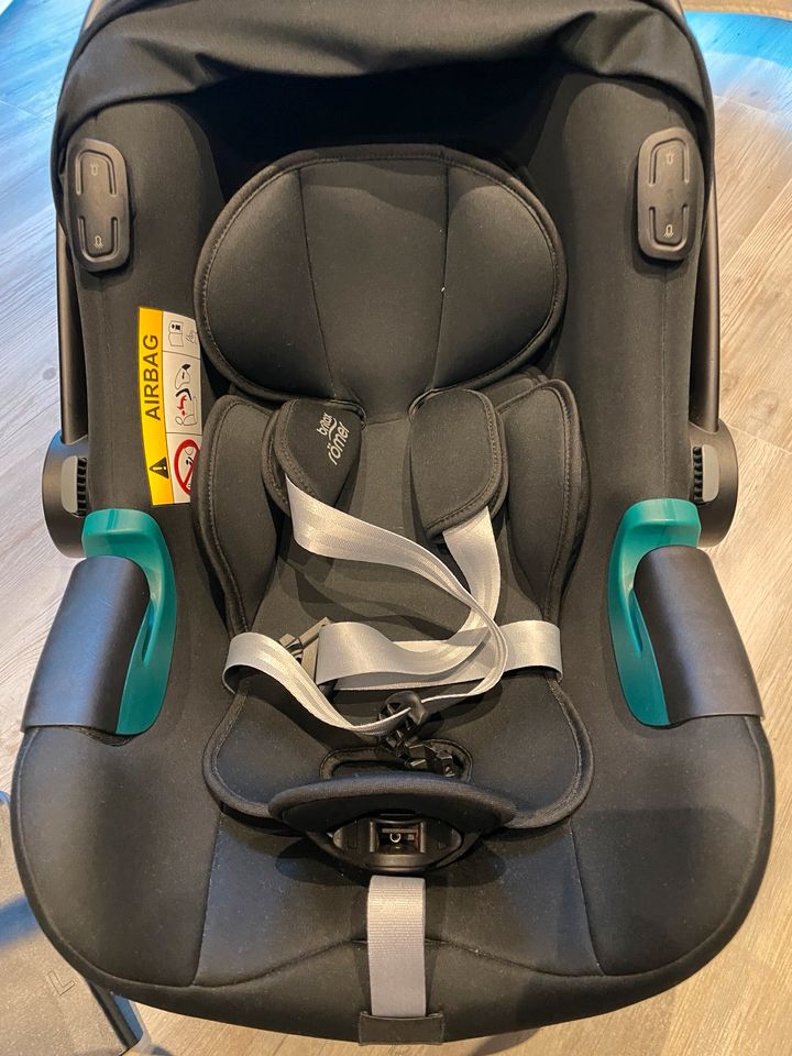 Römer britax Babyschale in Landsberg (Saalekreis)