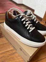 Sneaker von  Clarks im Leder Neu Gr.37 Bayern - Weiler-Simmerberg Vorschau