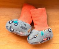 Wie Neu Neugeborene Babyschuhe/Stoffschuhe/Socken von Pusblu Leipzig - Leipzig, Zentrum Vorschau