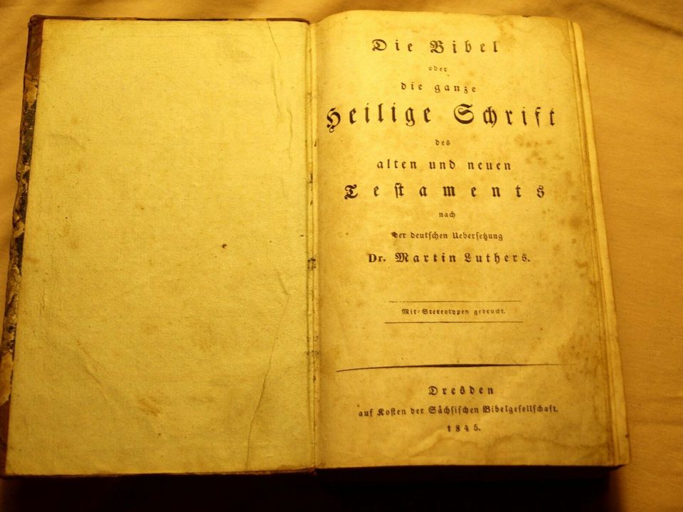 Historische Bibel in Frankfurt am Main