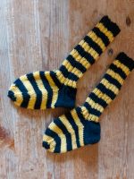 Strümpfe gestrickt,  schwarz gelb (BVB :-) ) Thüringen - Mönchenholzhausen Vorschau