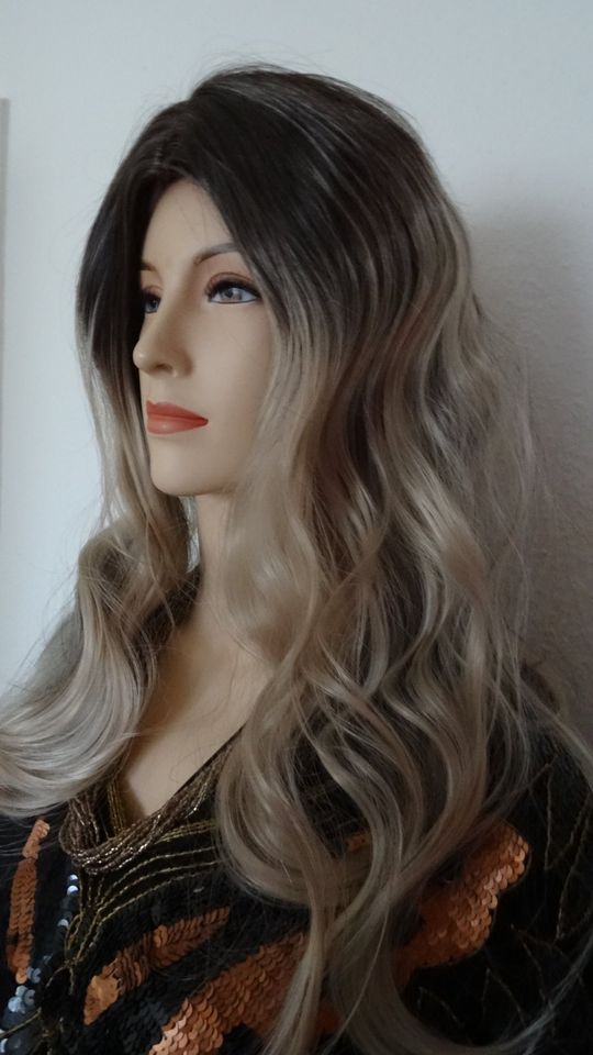 Damen Perücken LANGE Haare ca.60 cm braun/blond New Fashion in Oranienburg