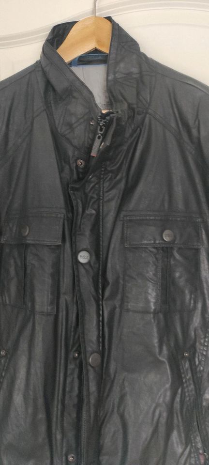 Coole Herren Jacke Gr 52 in Schladen