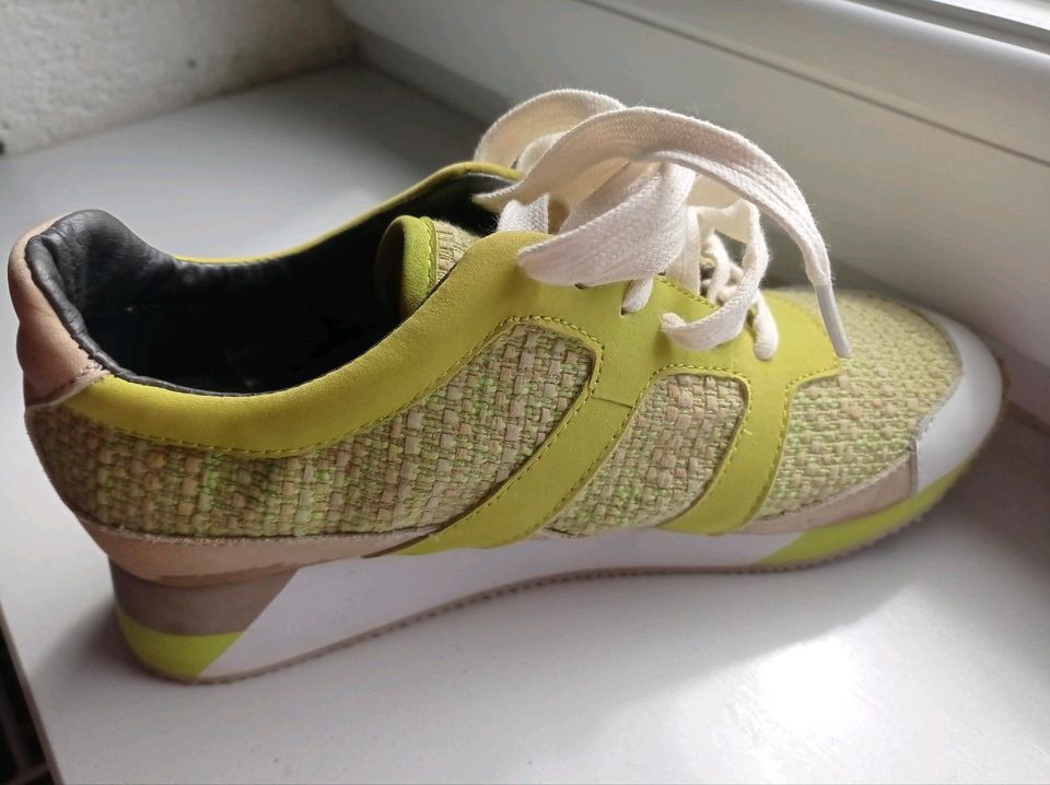 Sneakers neu von marccain in Barsinghausen